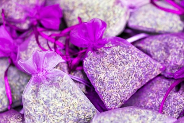 Idea 4: Essential oil sachets purple scented sachet
