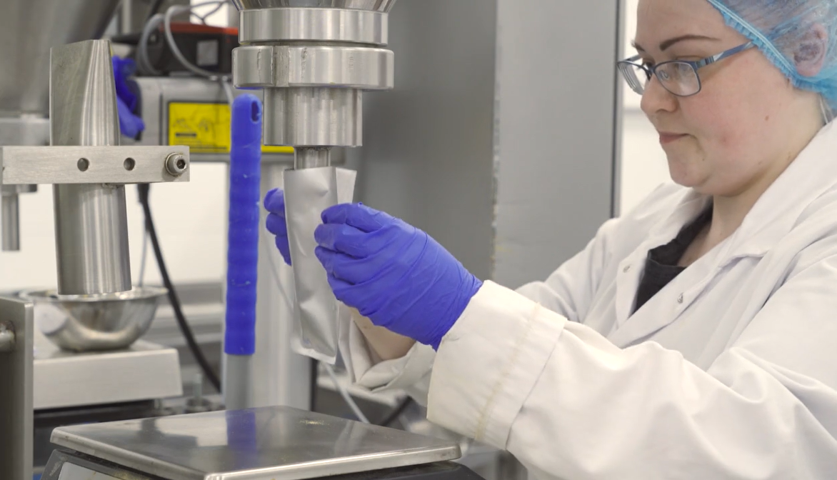 5 Ways Copacking Solutions Scale Your Business (1) Powder filling