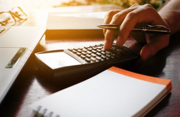 How are contract packing costs calculated? (Cost considerations for contract packing) How are contract packing costs calculated? (Cost considerations for contract packing)